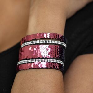 Blue flip to pink mermaid bracelet wrap